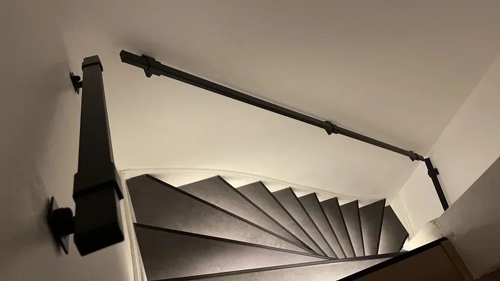 Trapleuning 40x20 met speciale beugel bovenaanzicht