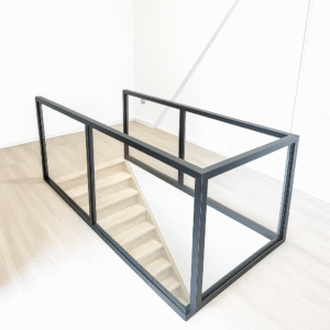 Glazen u balustrade