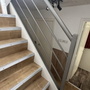 Horizontale balustrade speciaal grijs
