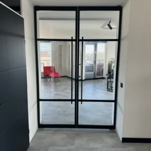 Dubbele taatsdeur met ongelijke vakken