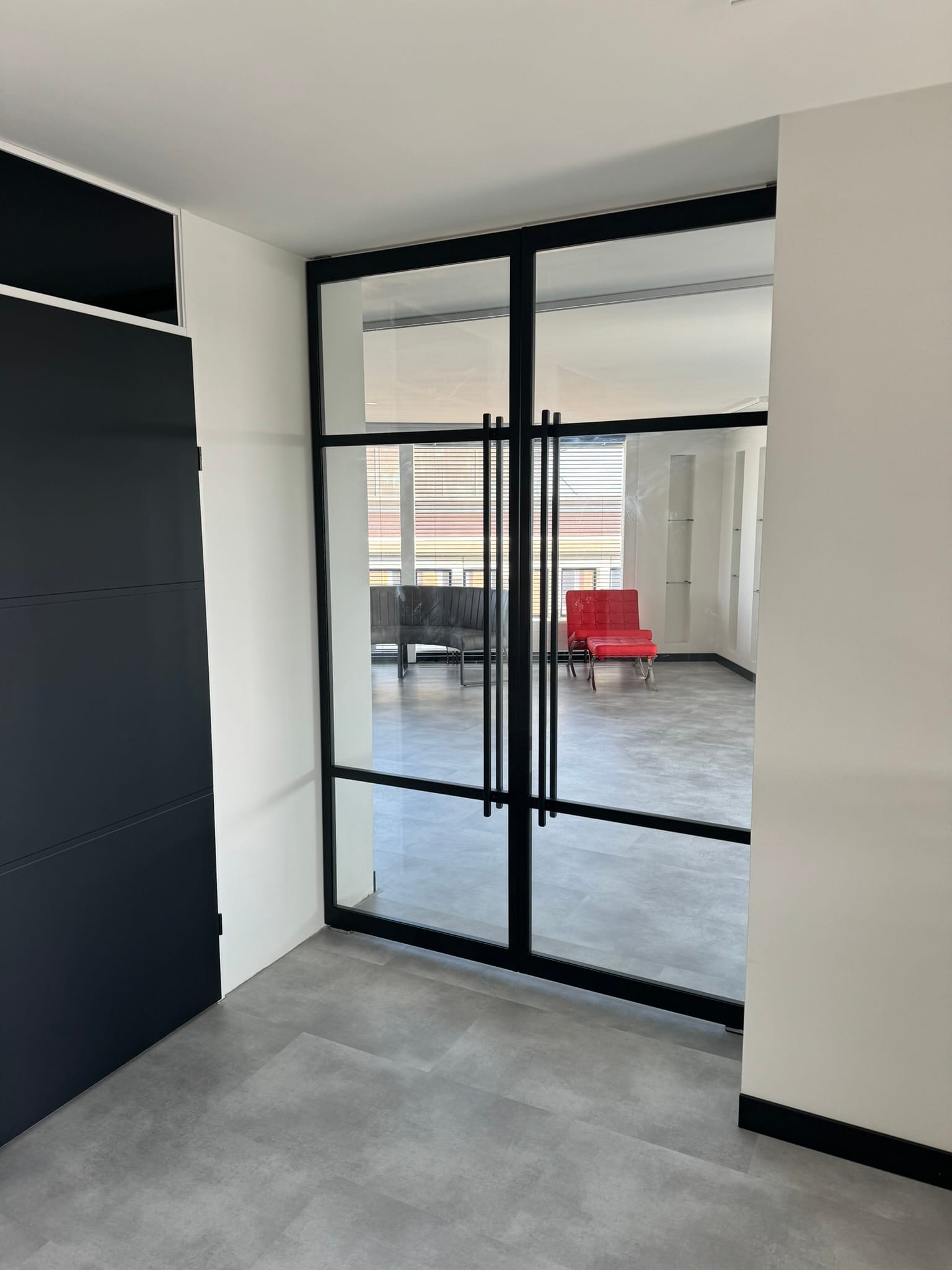 Dubbele taatsdeur met ongelijke vakken zijaanzicht Dubbele taatsdeur met ongelijke vakken zijaanzicht