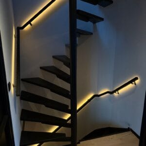 Trapleuningen aan elkaar