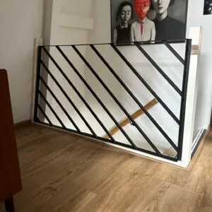 Balustrade met diagonale spijlen