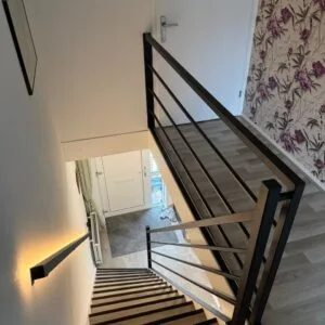 Trapbalustrade met horizontale spijlen