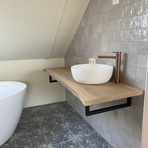 Eiken badkamer meubels
