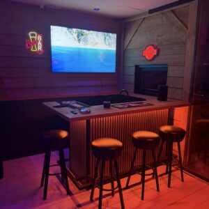 Maatwerk thuisbar donker