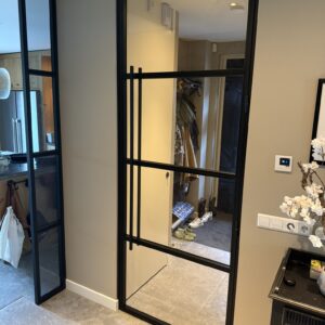 4 vaks scharnierdeur smoke glas